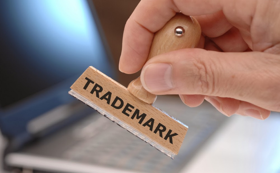Dois-je enregistrer mon nom d'entreprise en tant que marque ?